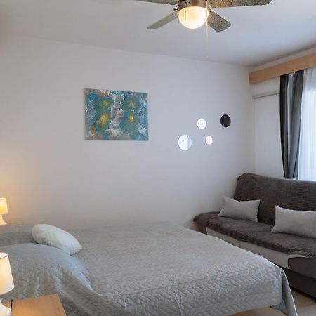 Apartmani Marelic - Sun Beach Zavalatica Buitenkant foto