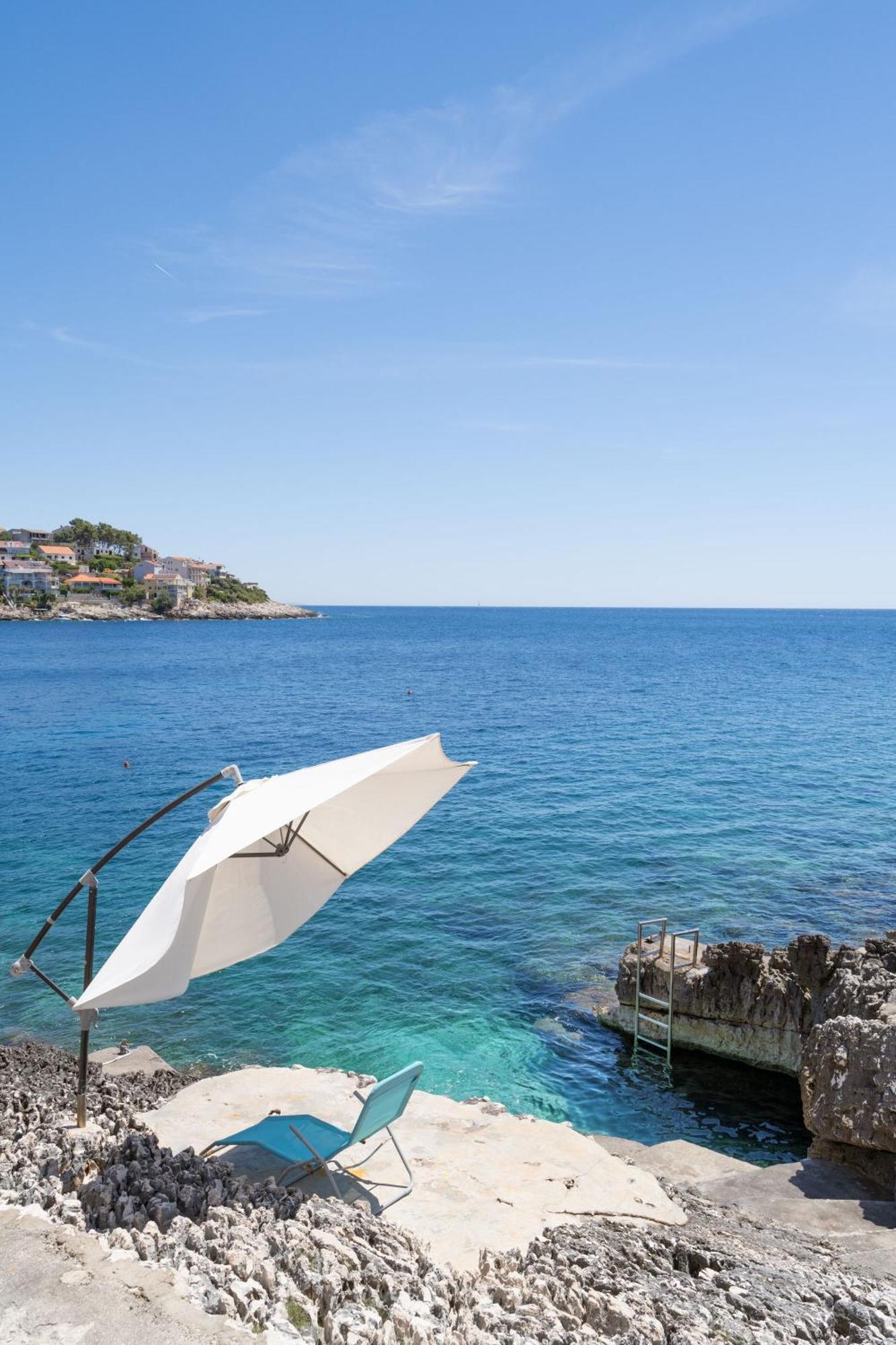 Apartmani Marelic - Sun Beach Zavalatica Buitenkant foto