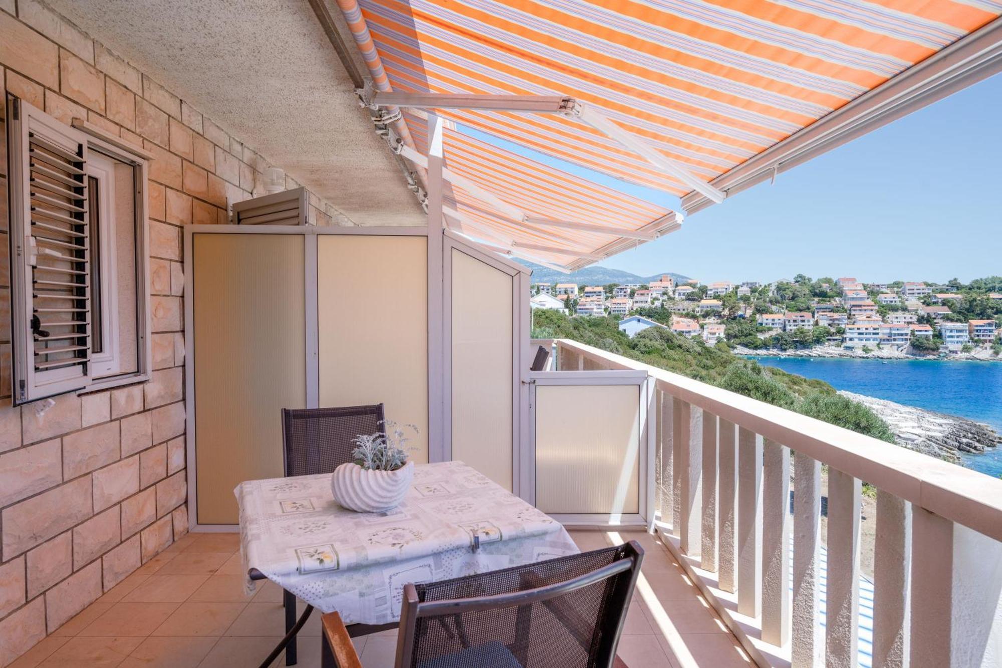 Apartmani Marelic - Sun Beach Zavalatica Buitenkant foto