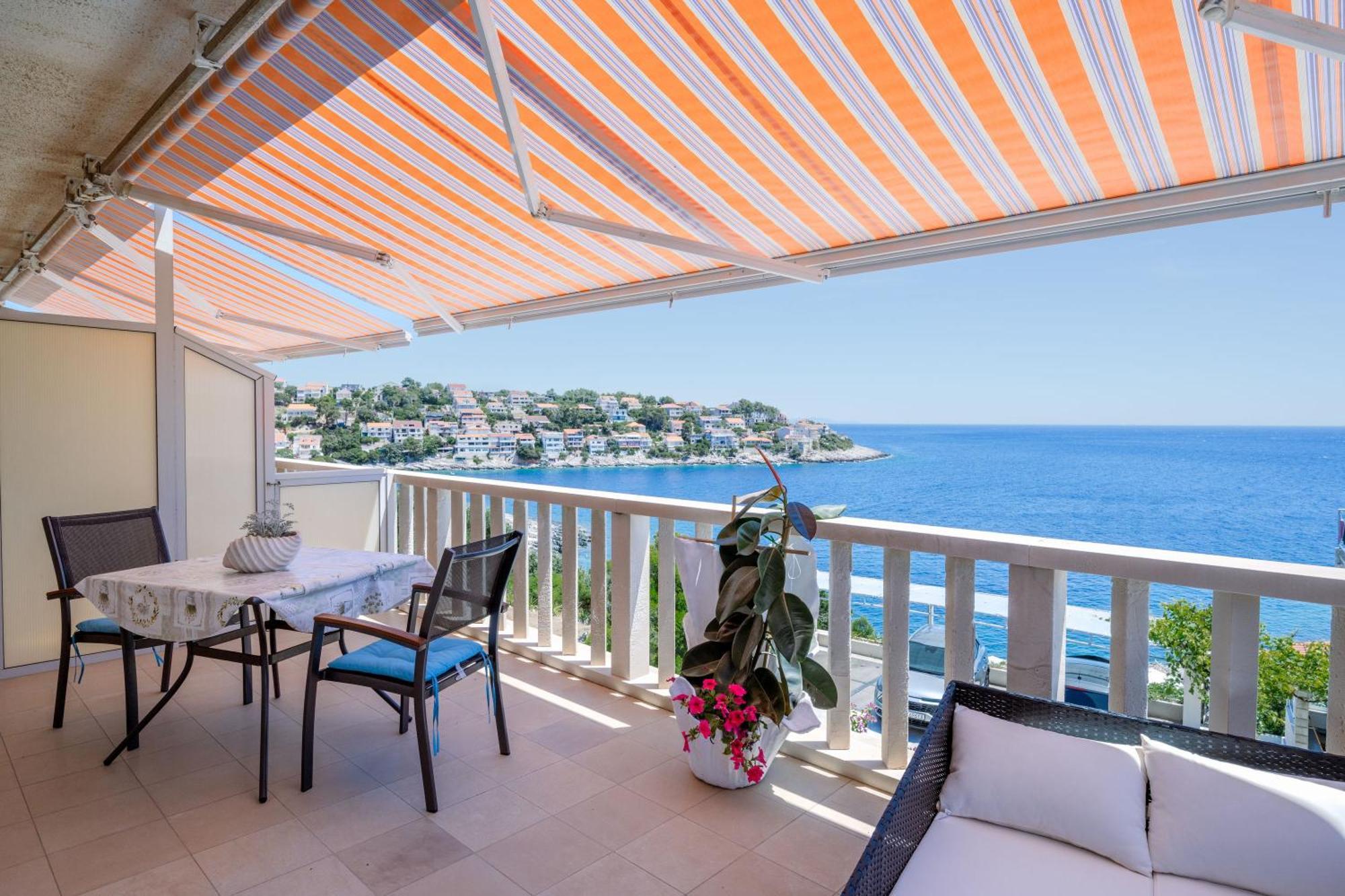 Apartmani Marelic - Sun Beach Zavalatica Buitenkant foto