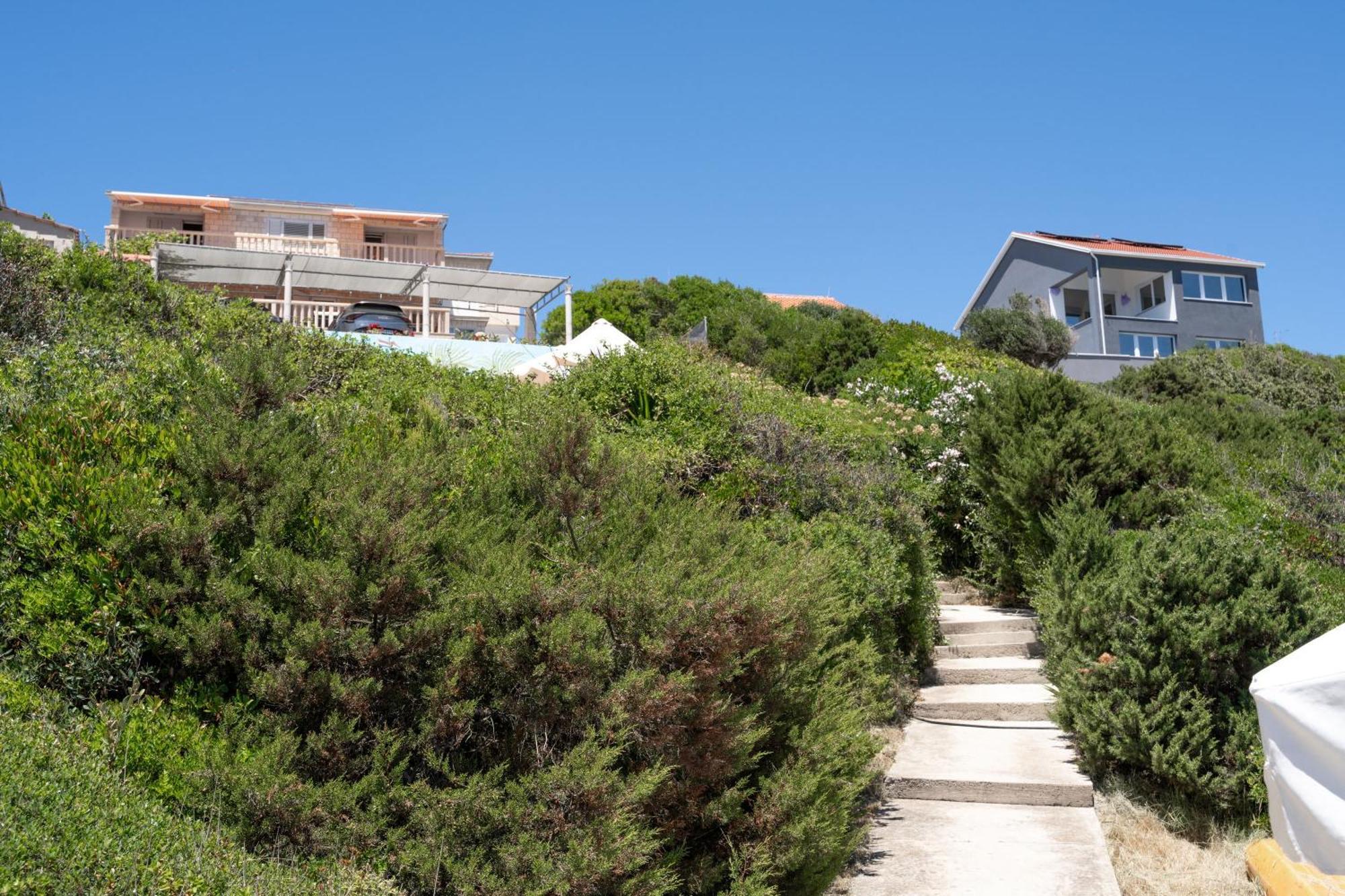 Apartmani Marelic - Sun Beach Zavalatica Buitenkant foto