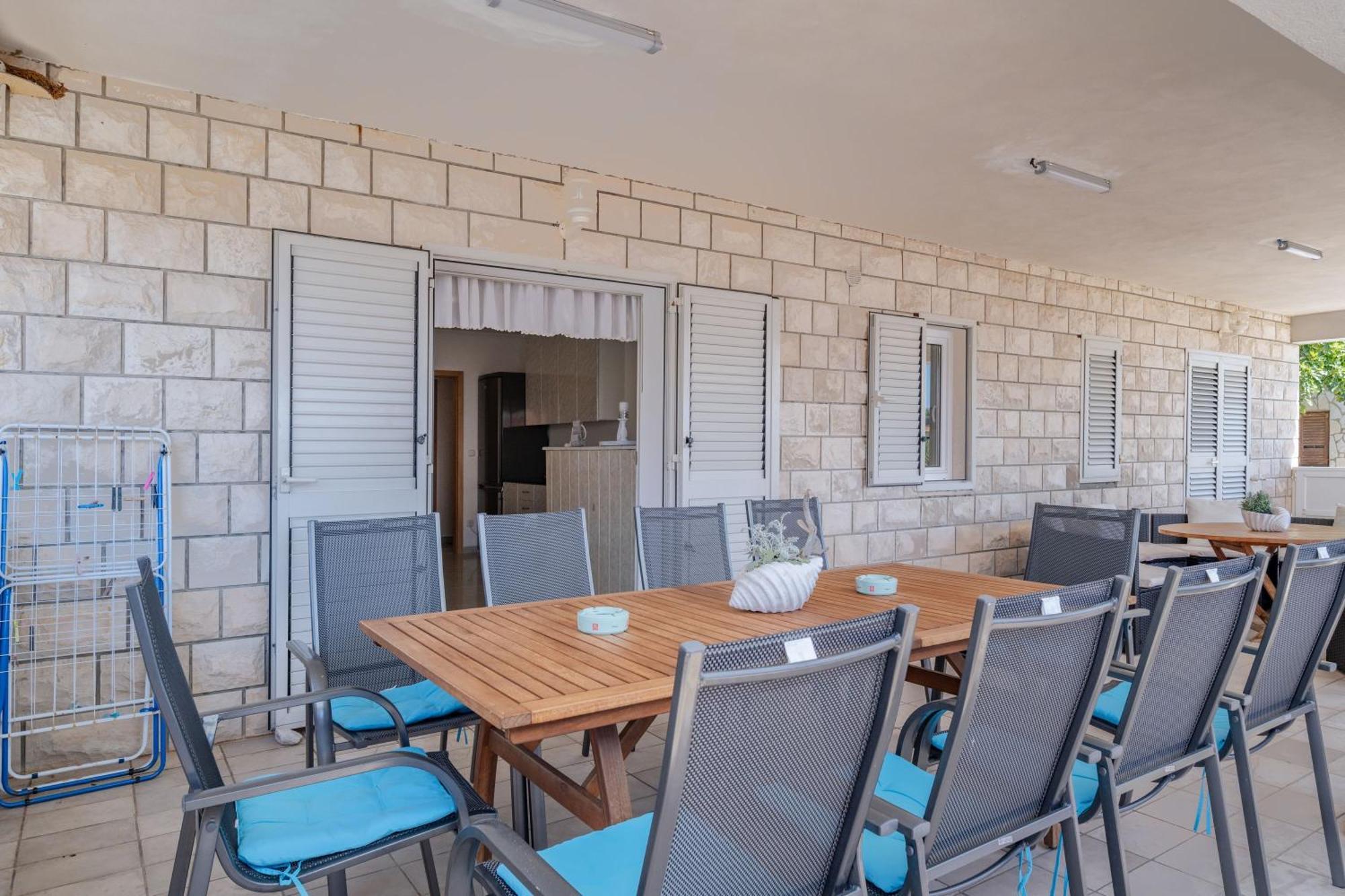 Apartmani Marelic - Sun Beach Zavalatica Buitenkant foto